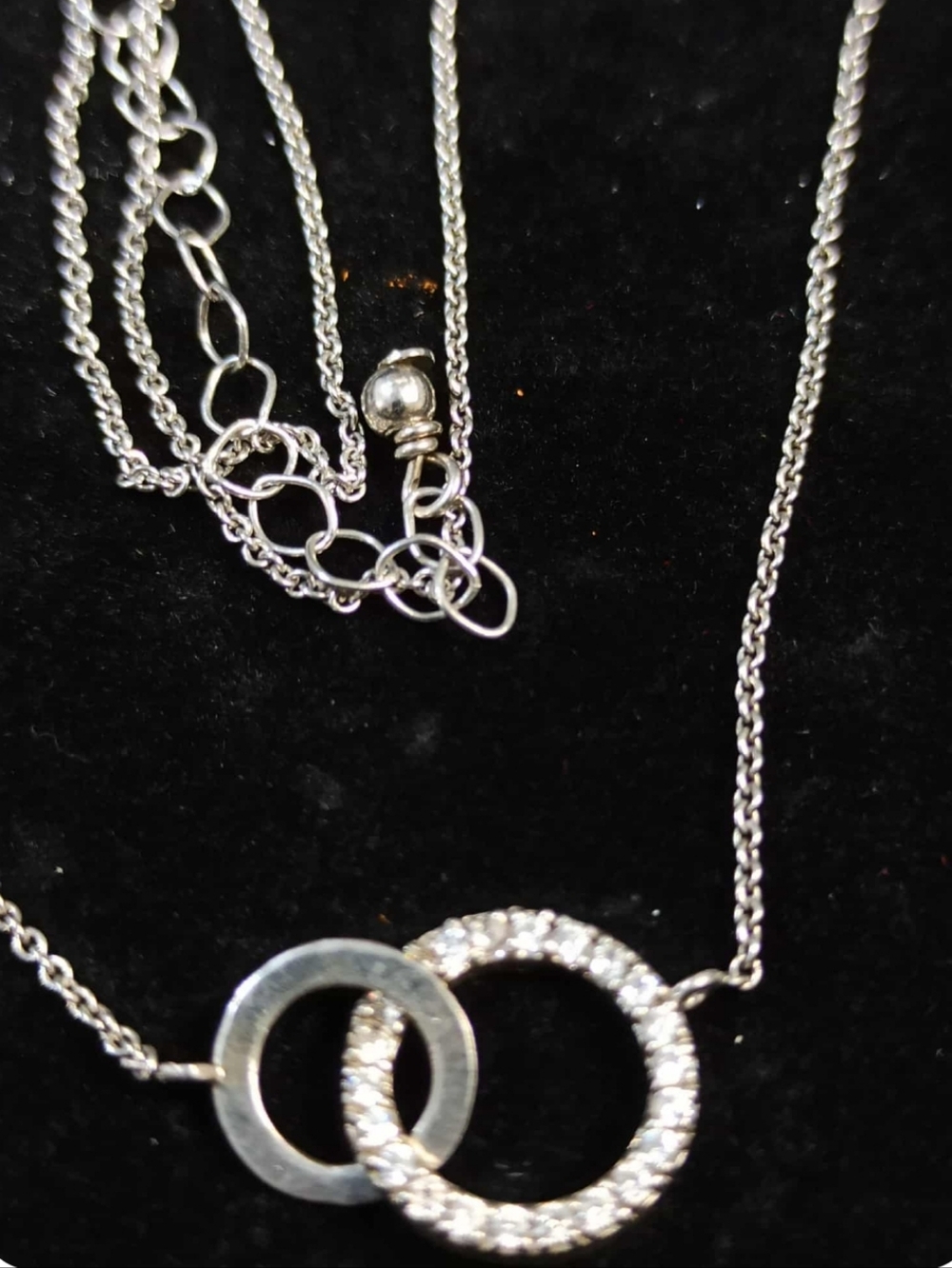 FAS Sterling Silver 925  Interlocking Circle Pendant Necklace with Crystals